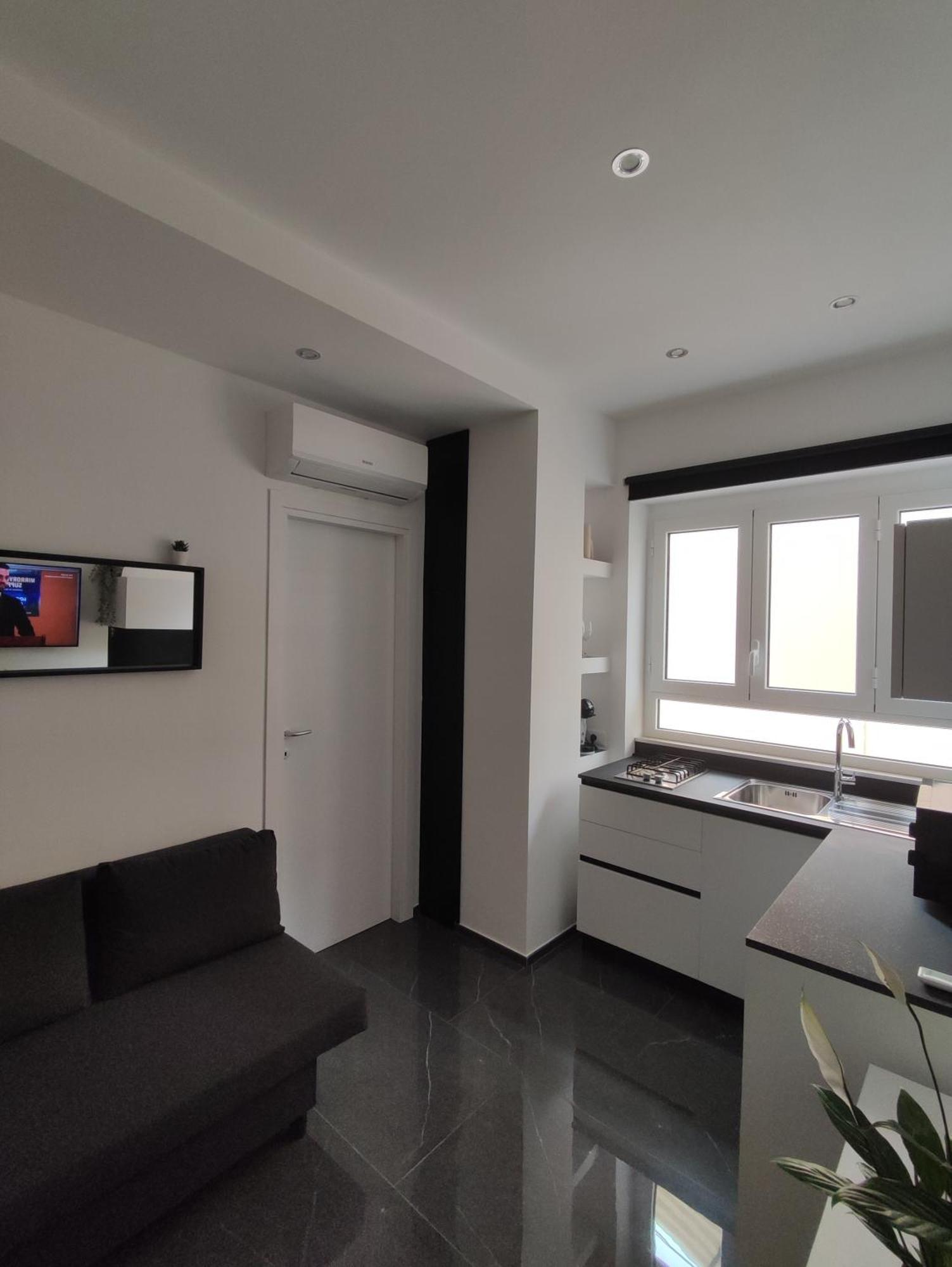 Oniria Suite - 100 Mt Dal Mare Terracina Zewnętrze zdjęcie